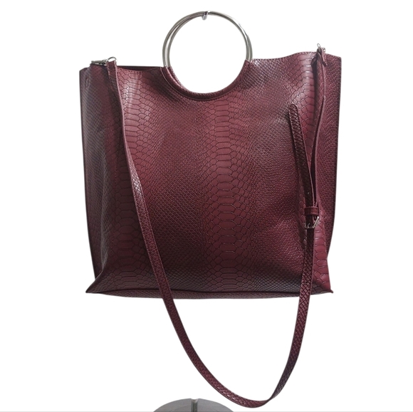 Banana Republic Handbags - 👜 Banana Republic Red and Silver Crossbody Tote with Circular Handle